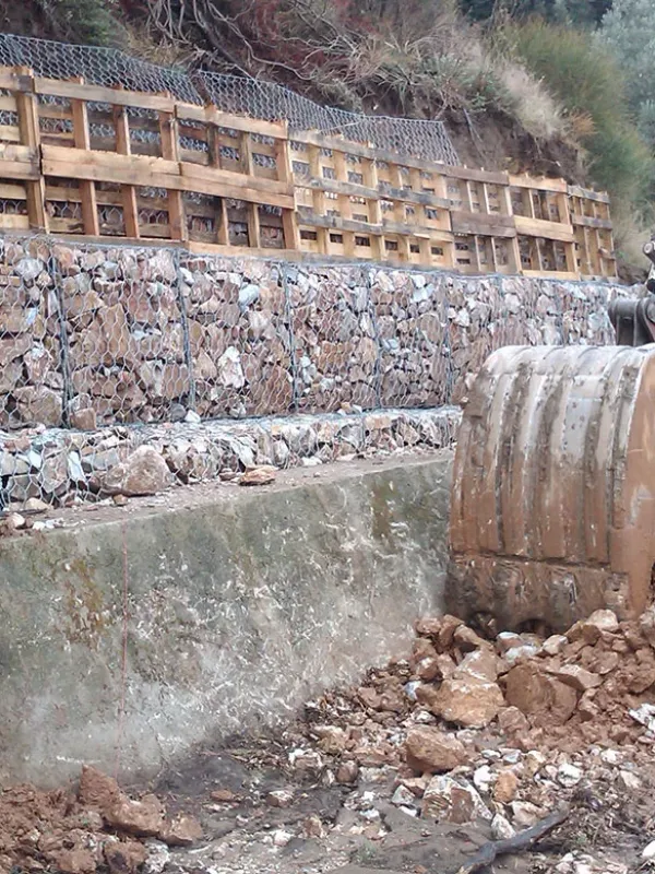 Αποκατάσταση οδικού δικτύου - Ικαρία