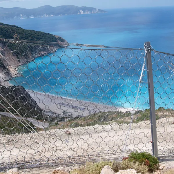 Κατασκευή φρακτών και πλεγμάτων ανάσχεσης βραχοπτώσεων - Κεφαλονιά